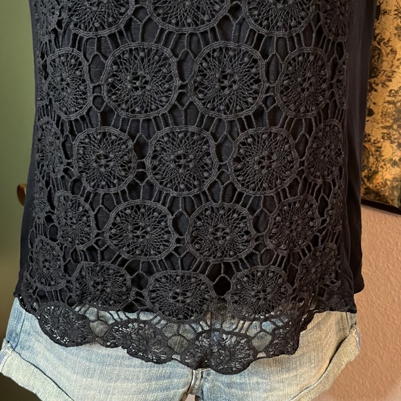 Cutest Ann Taylor Front Crochet Lace Black Tank Top Sz S/P - Picture 3 of 12